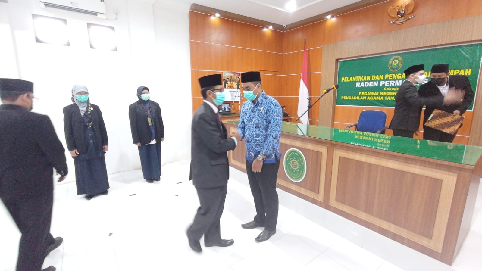 Pemberian Selamat